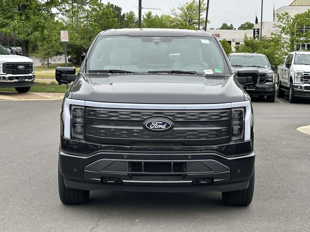 2025 Ford F-150 Lightning Platinum