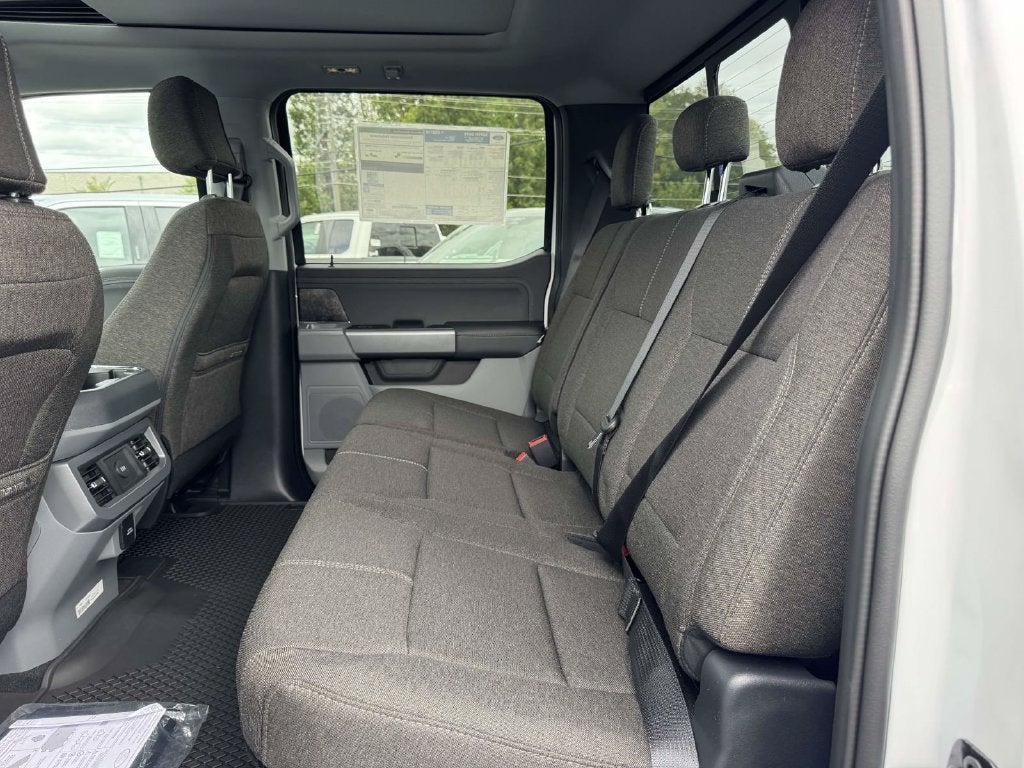 2027 Ford F-350SD XLT