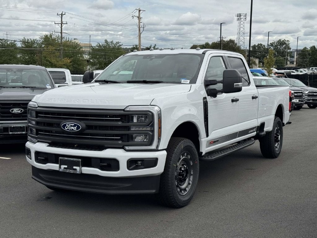 2027 Ford F-350SD XLT