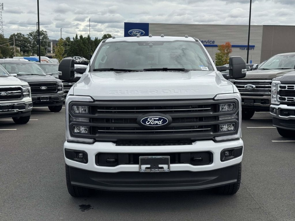 2027 Ford F-350SD XLT