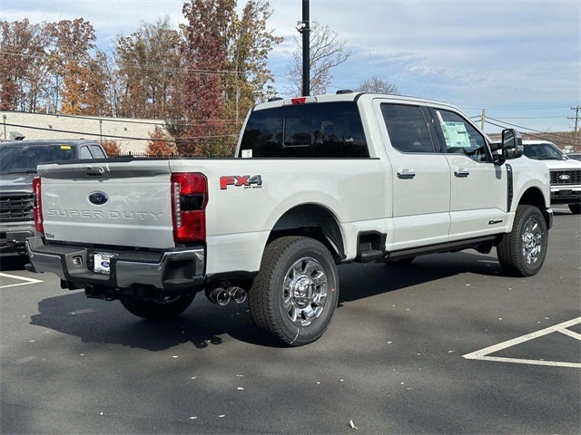 2026 Ford F-350SD Lariat