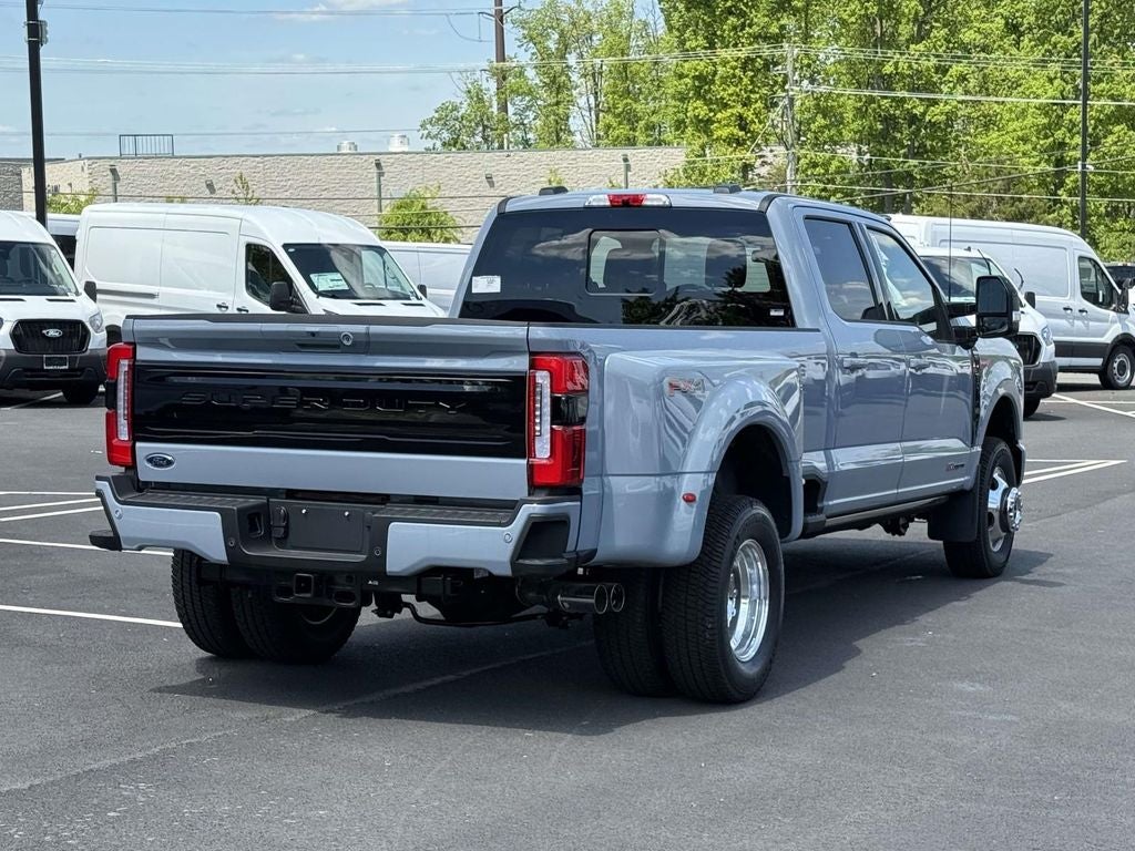 2026 Ford F-350SD Platinum DRW