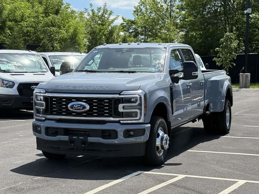 2026 Ford F-350SD Platinum DRW