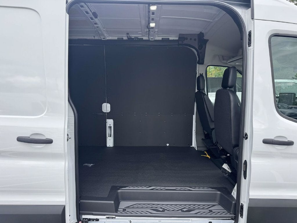 2027 Ford Transit-250 Base