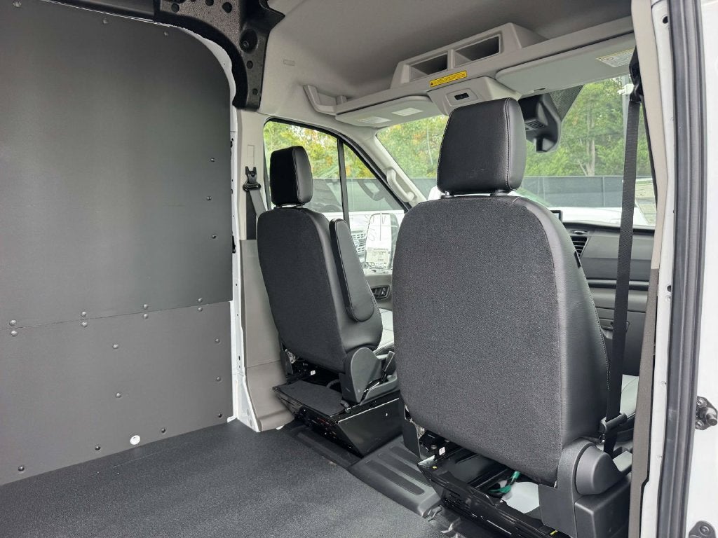 2027 Ford Transit-250 Base