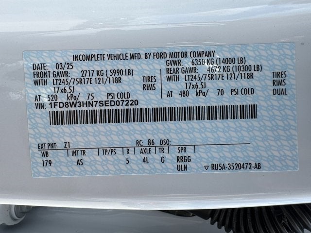 2025 Ford F-350SD UTILITY CREW CAB XL DRW