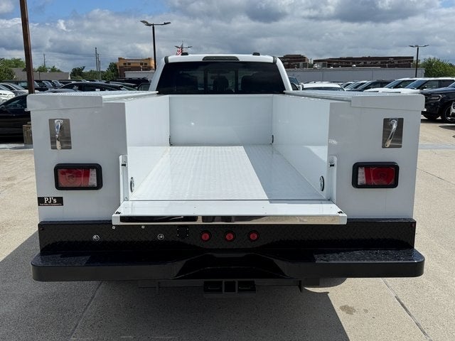 2025 Ford F-350SD UTILITY CREW CAB XL DRW