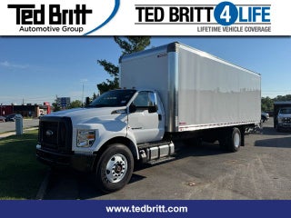 2027 Ford F-750SD Base 26' DRY FREIGHT BODY WITH LIFTGATE