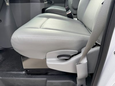 2026 Ford E-450SD 17 FT BOX DUAL ROLL UP Base