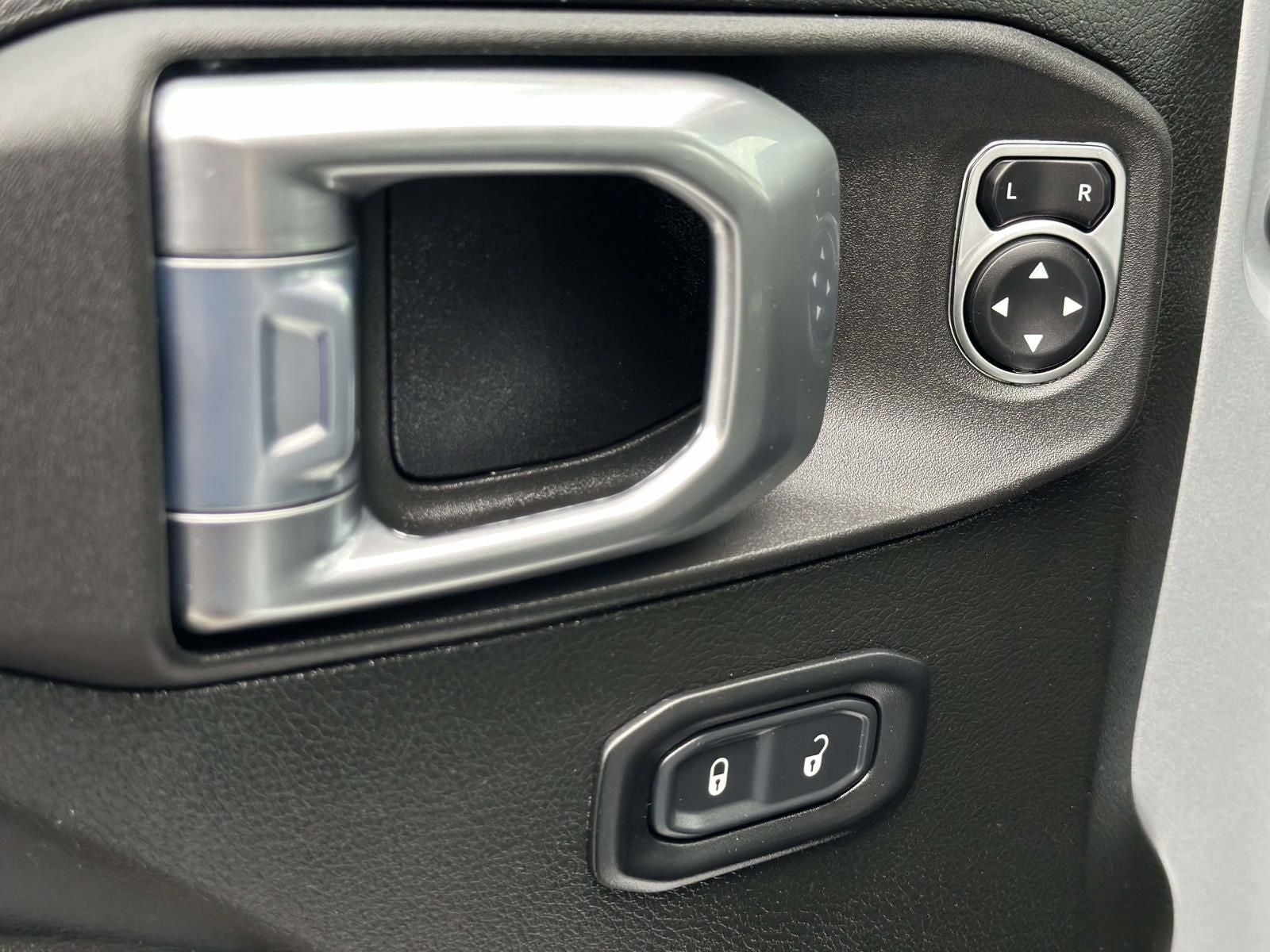 2022 Jeep Wrangler Unlimited Willys