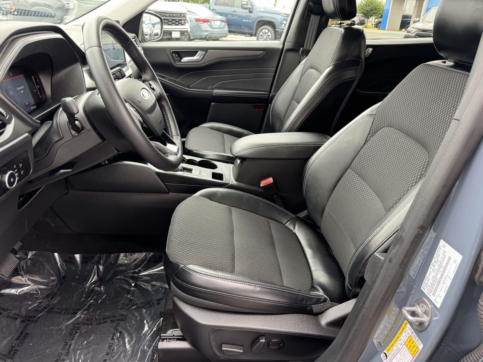 2025 Ford Escape Plug-In Hybrid Base
