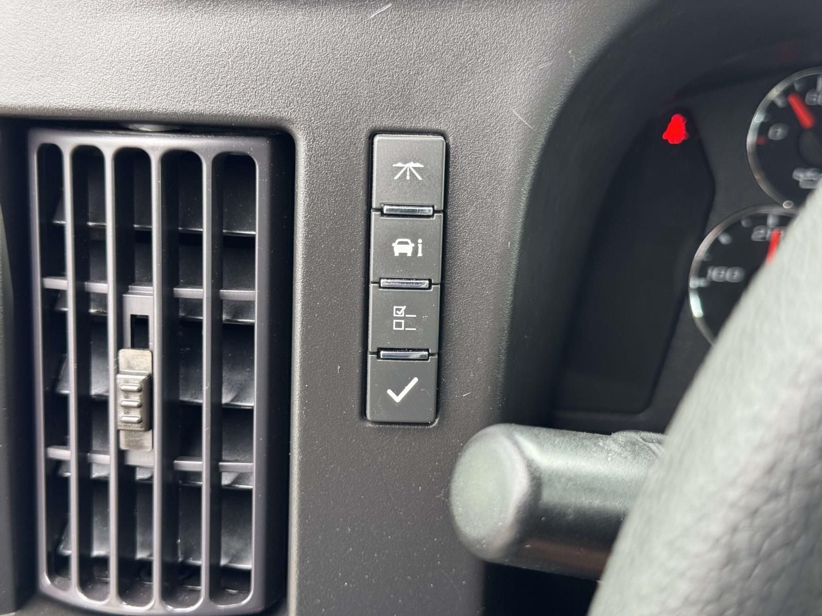 2023 Chevrolet Express 3500 LT Passenger