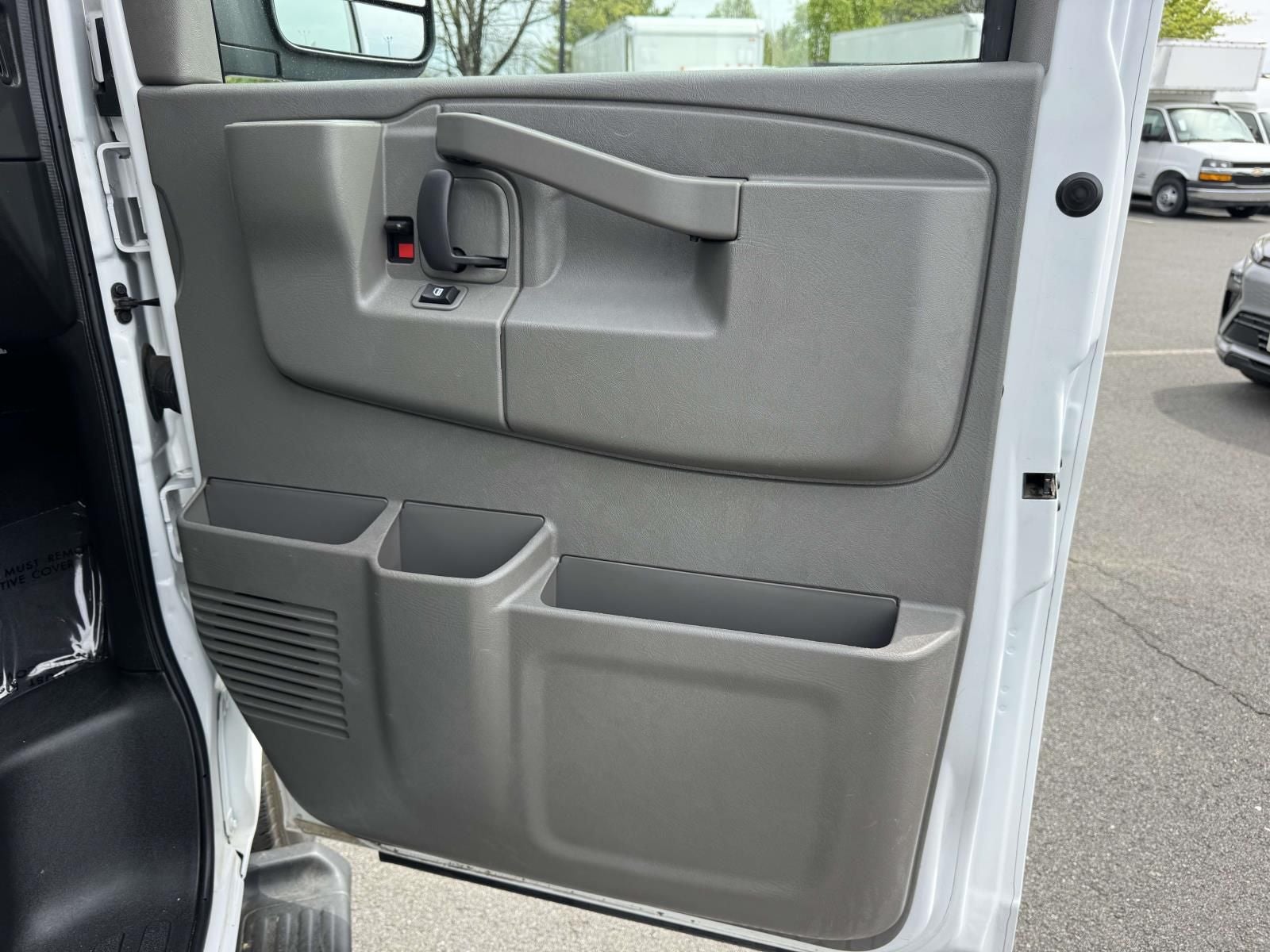 2023 Chevrolet Express 3500 LT Passenger