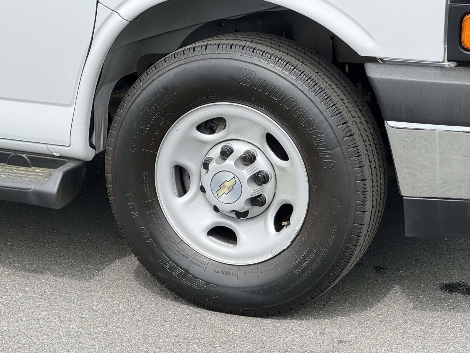 2023 Chevrolet Express 3500 LT Passenger