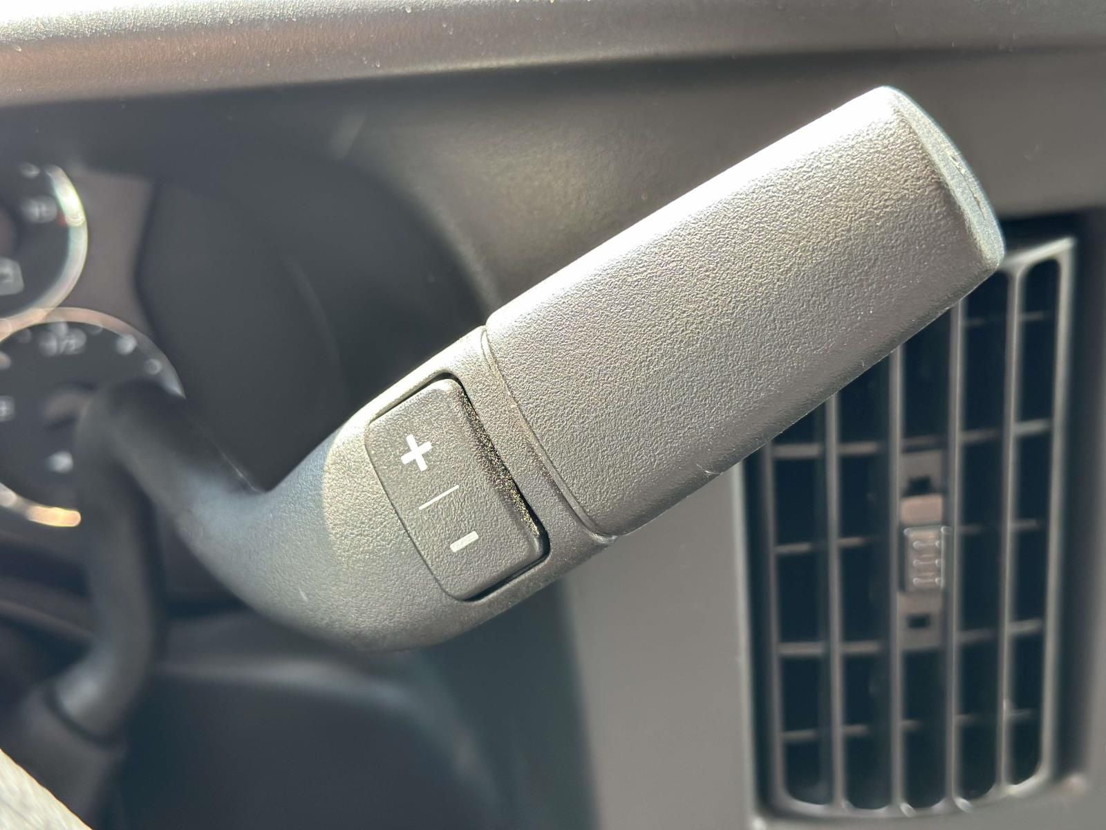 2025 Chevrolet Express 3500 LT Passenger