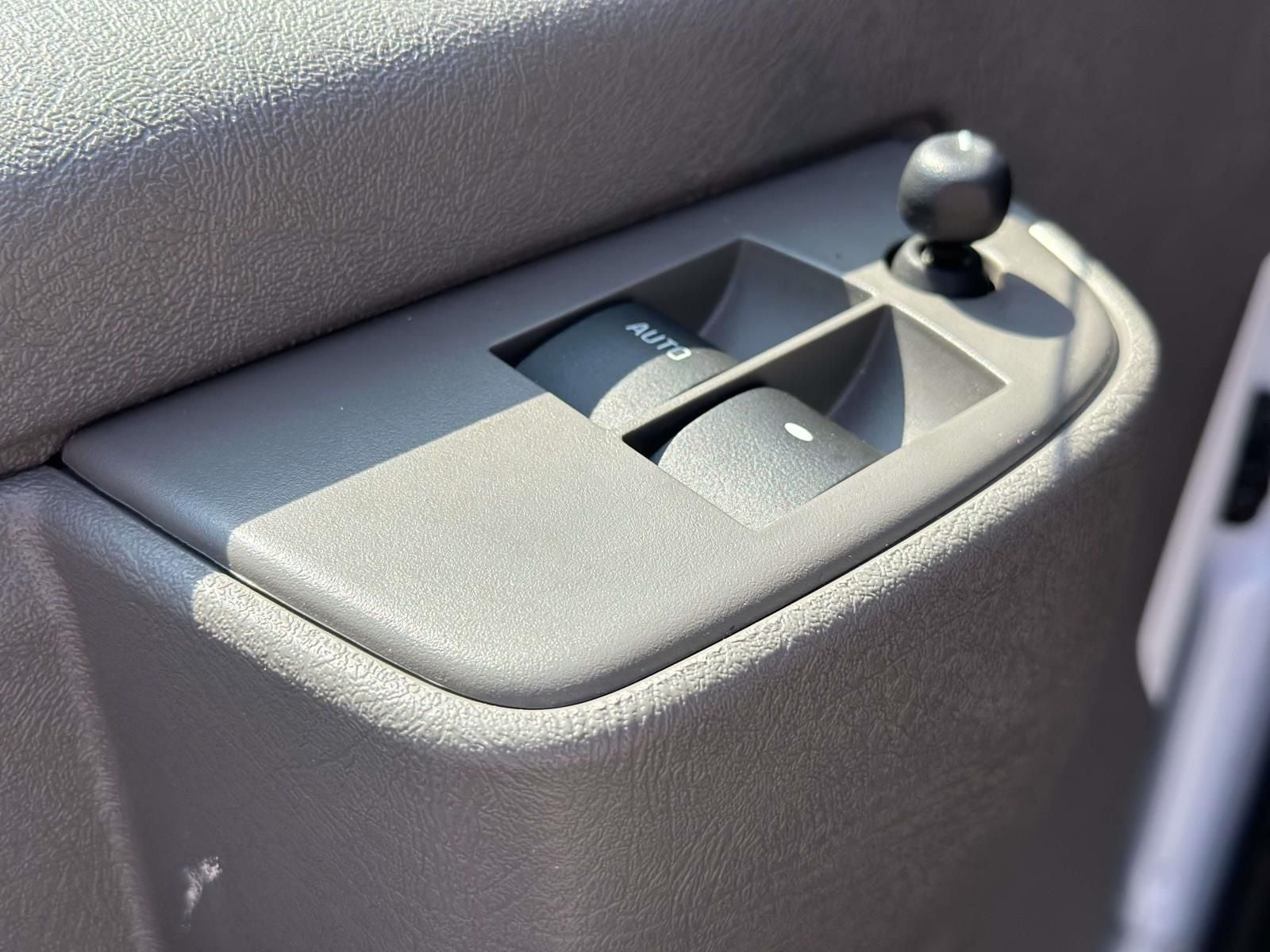 2025 Chevrolet Express 3500 LT Passenger