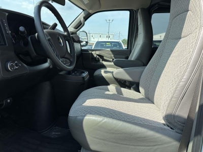 2025 Chevrolet Express 3500 LT Passenger