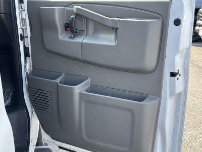 2025 Chevrolet Express 3500 LT Passenger