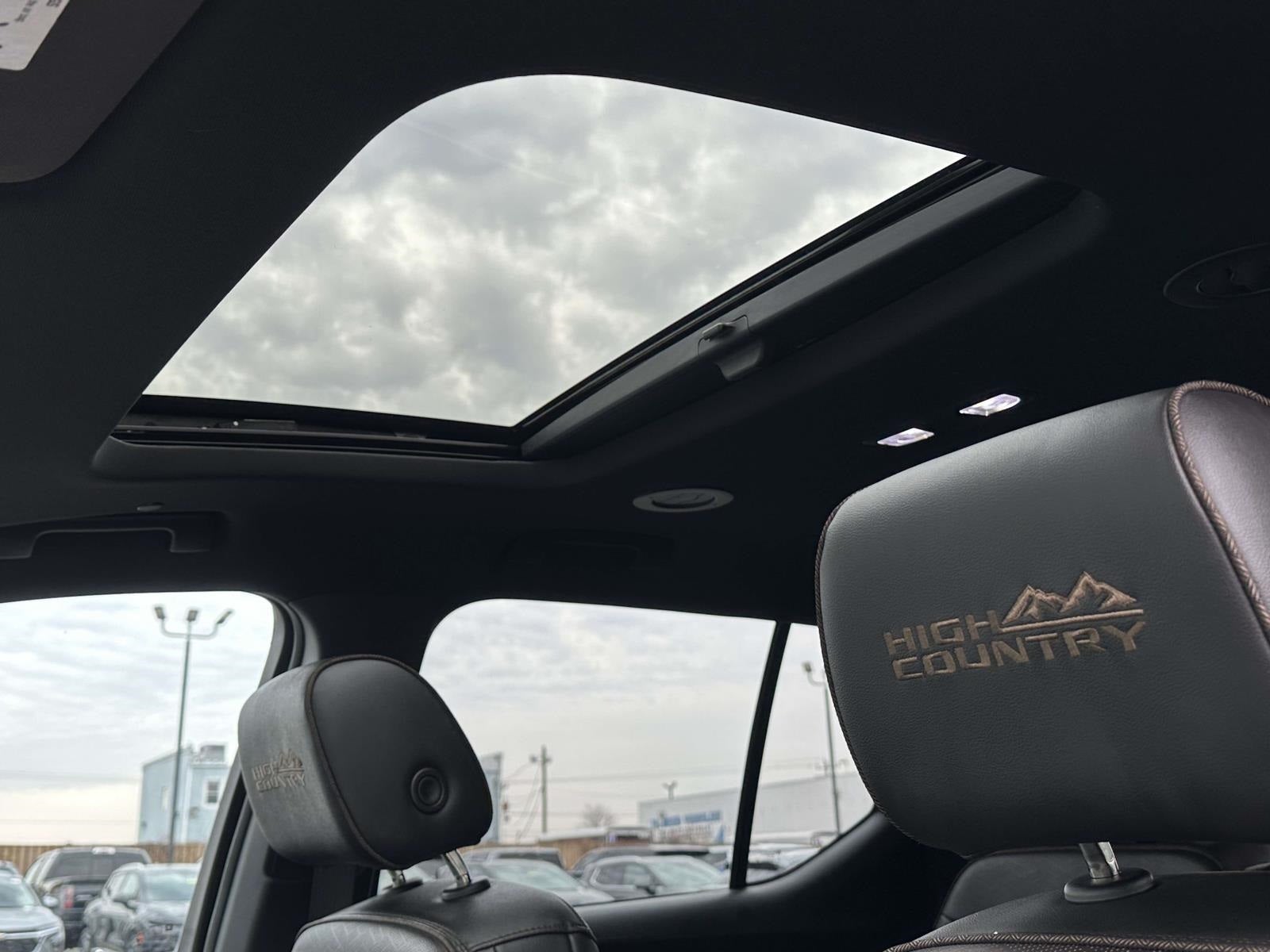 2023 Chevrolet Traverse High Country