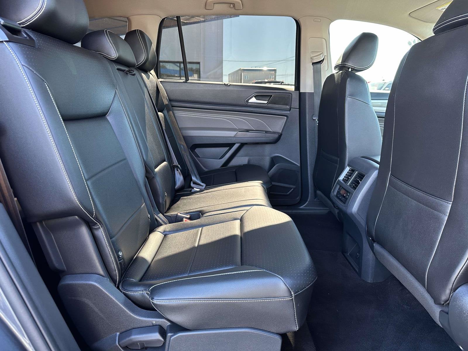 2023 Volkswagen Atlas 2.0T SE