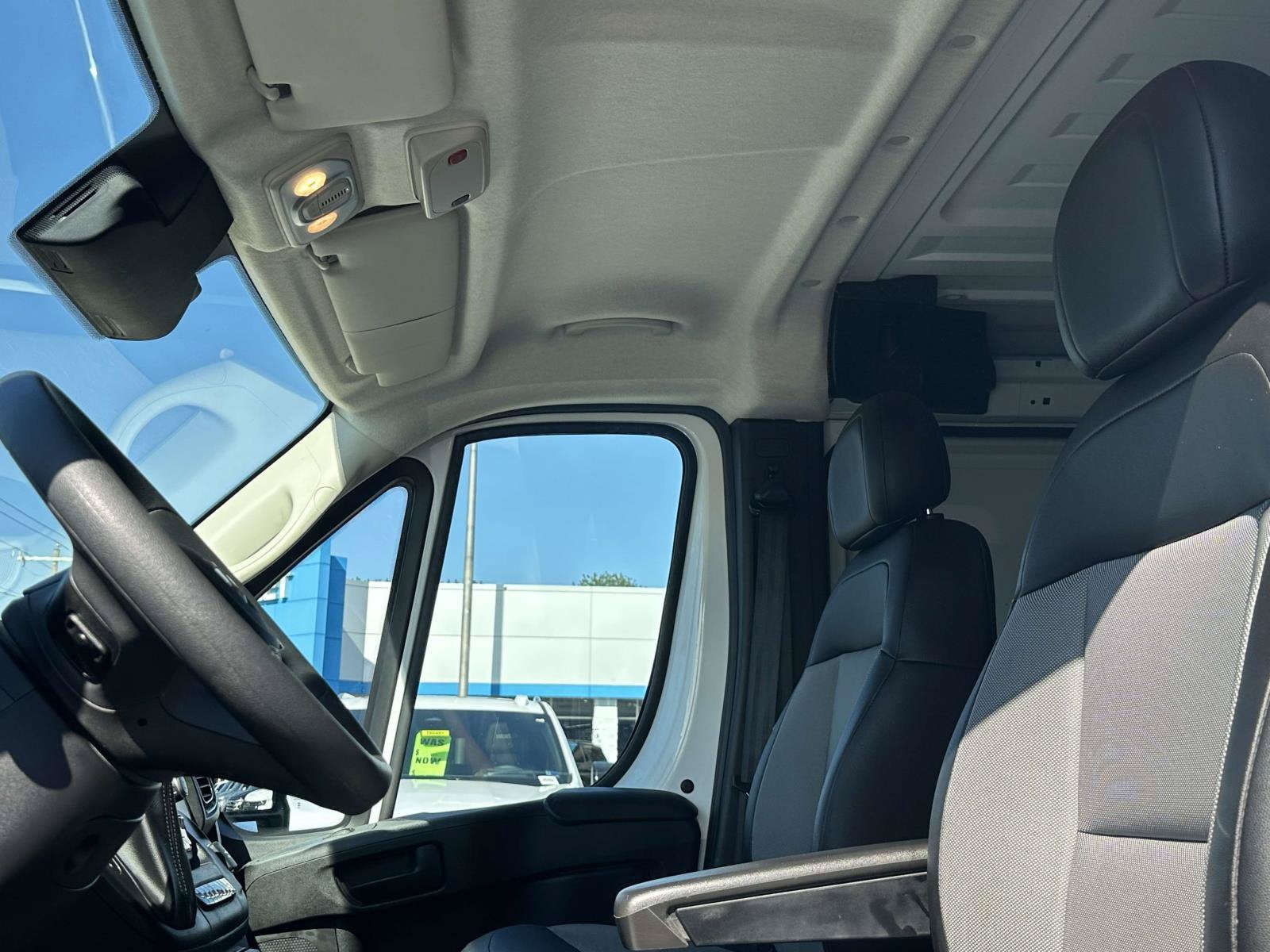 2025 RAM ProMaster 2500 Base 136 WB