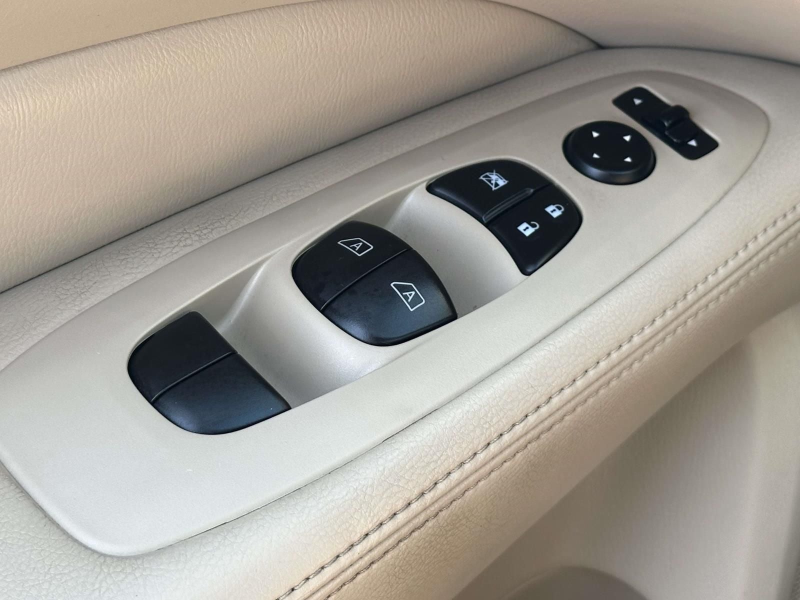 2017 Nissan Pathfinder Platinum