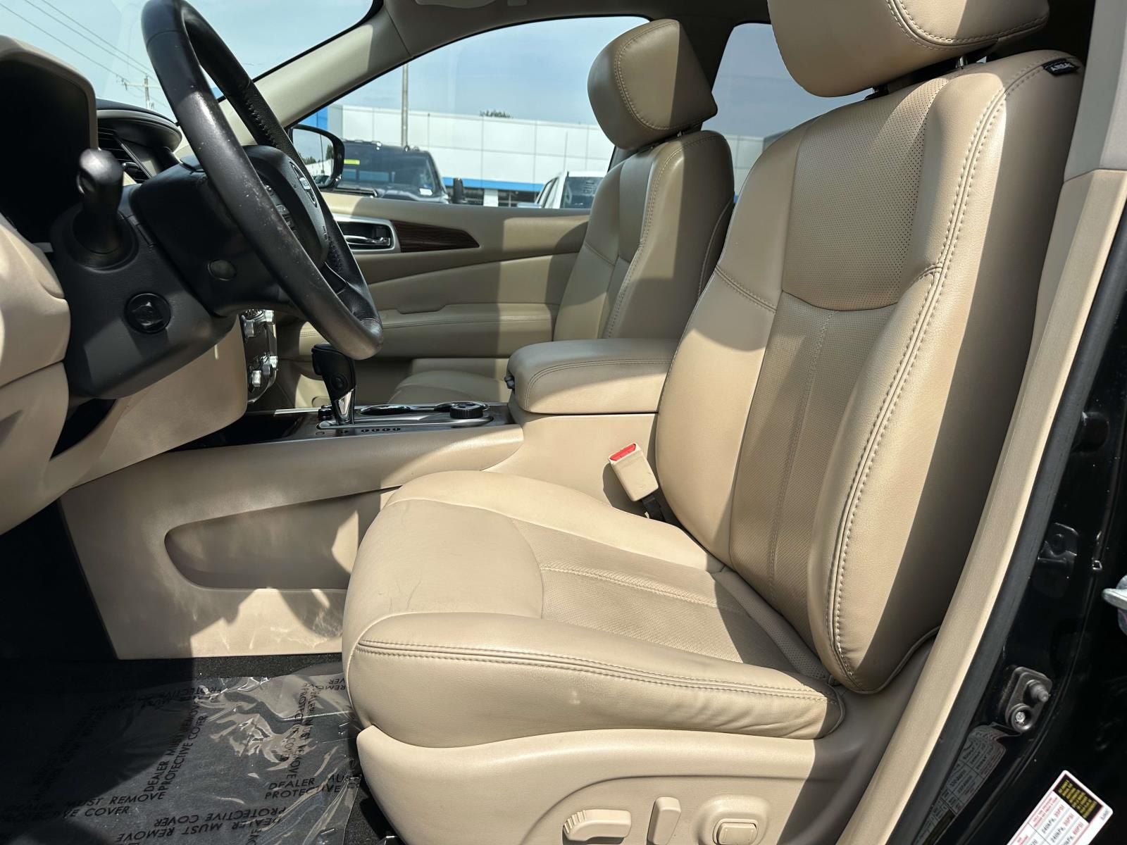2017 Nissan Pathfinder Platinum