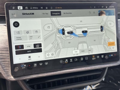 2023 Rivian R1S Adventure