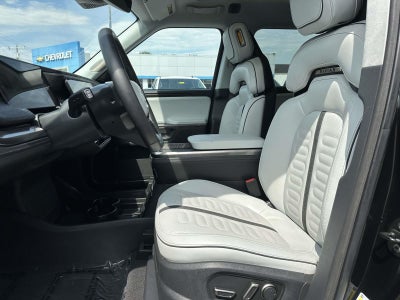 2023 Rivian R1S Adventure