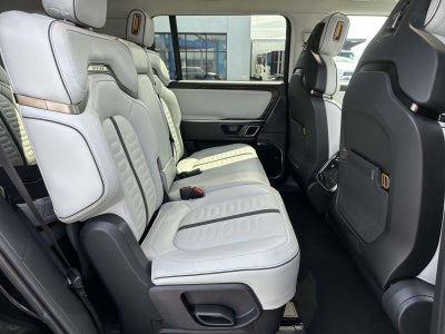 2023 Rivian R1S Adventure