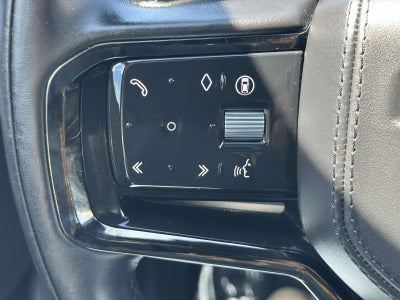 2025 Land Rover Range Rover Velar Dynamic SE
