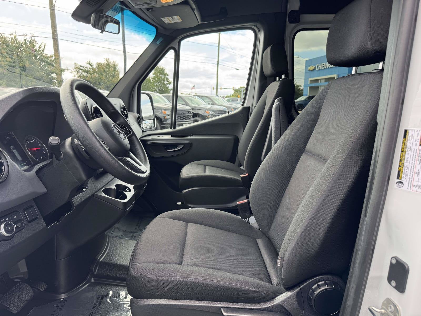 2024 Mercedes-Benz Sprinter 2500 Passenger 144 WB