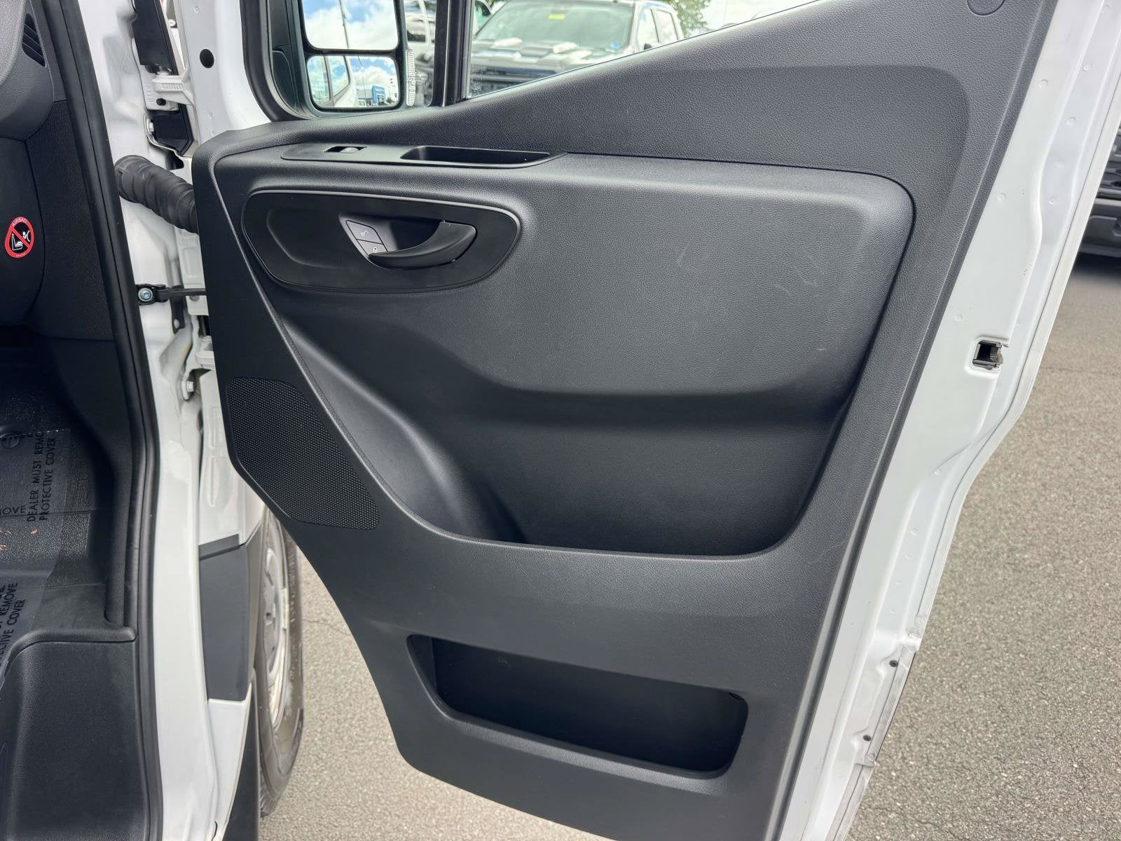 2024 Mercedes-Benz Sprinter 2500 Passenger 144 WB