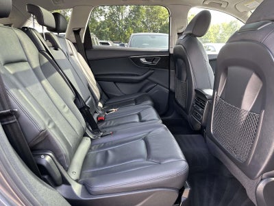 2022 Audi Q7 45 Premium quattro