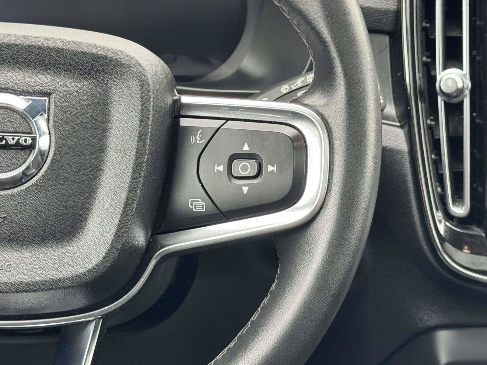 2023 Volvo XC40 Recharge Pure Electric Twin Plus