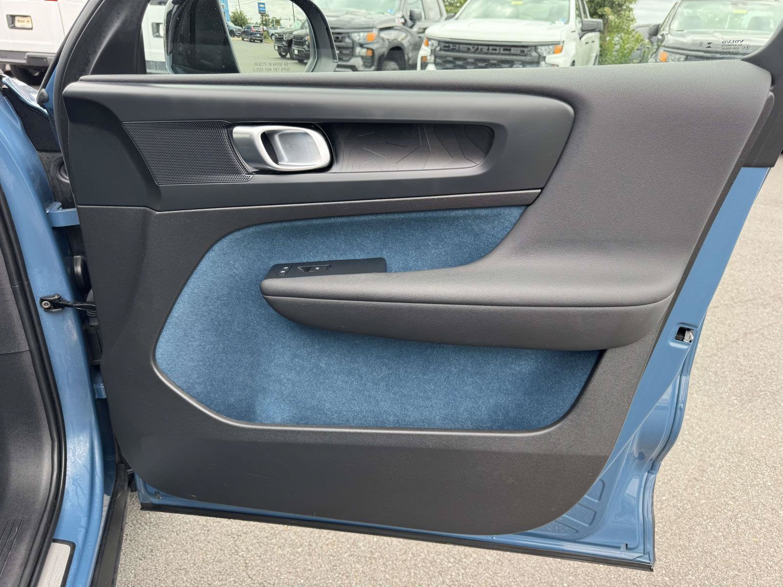 2023 Volvo XC40 Recharge Pure Electric Twin Plus