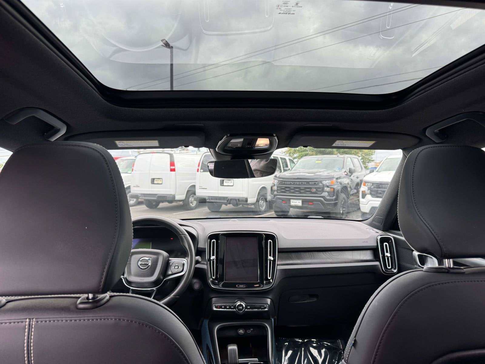 2023 Volvo XC40 Recharge Pure Electric Twin Plus
