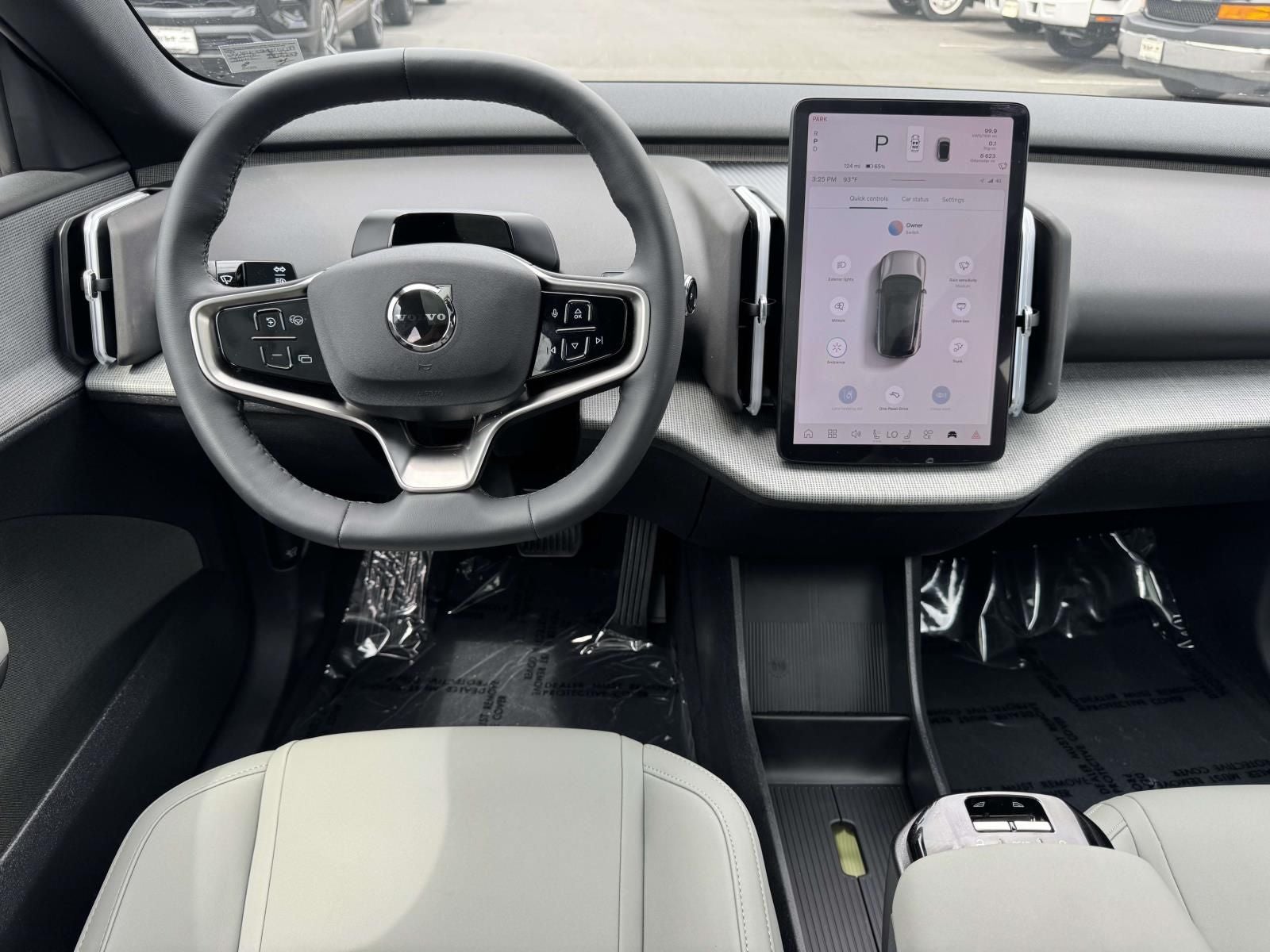 2025 Volvo EX30 Twin Motor Performance Plus